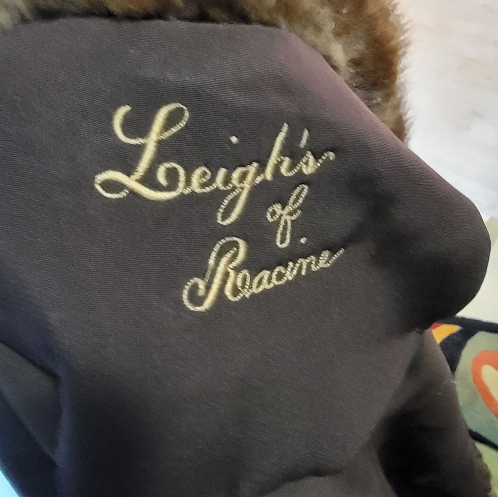 Leigh Of Racine Fur - Picture 4 of 4
